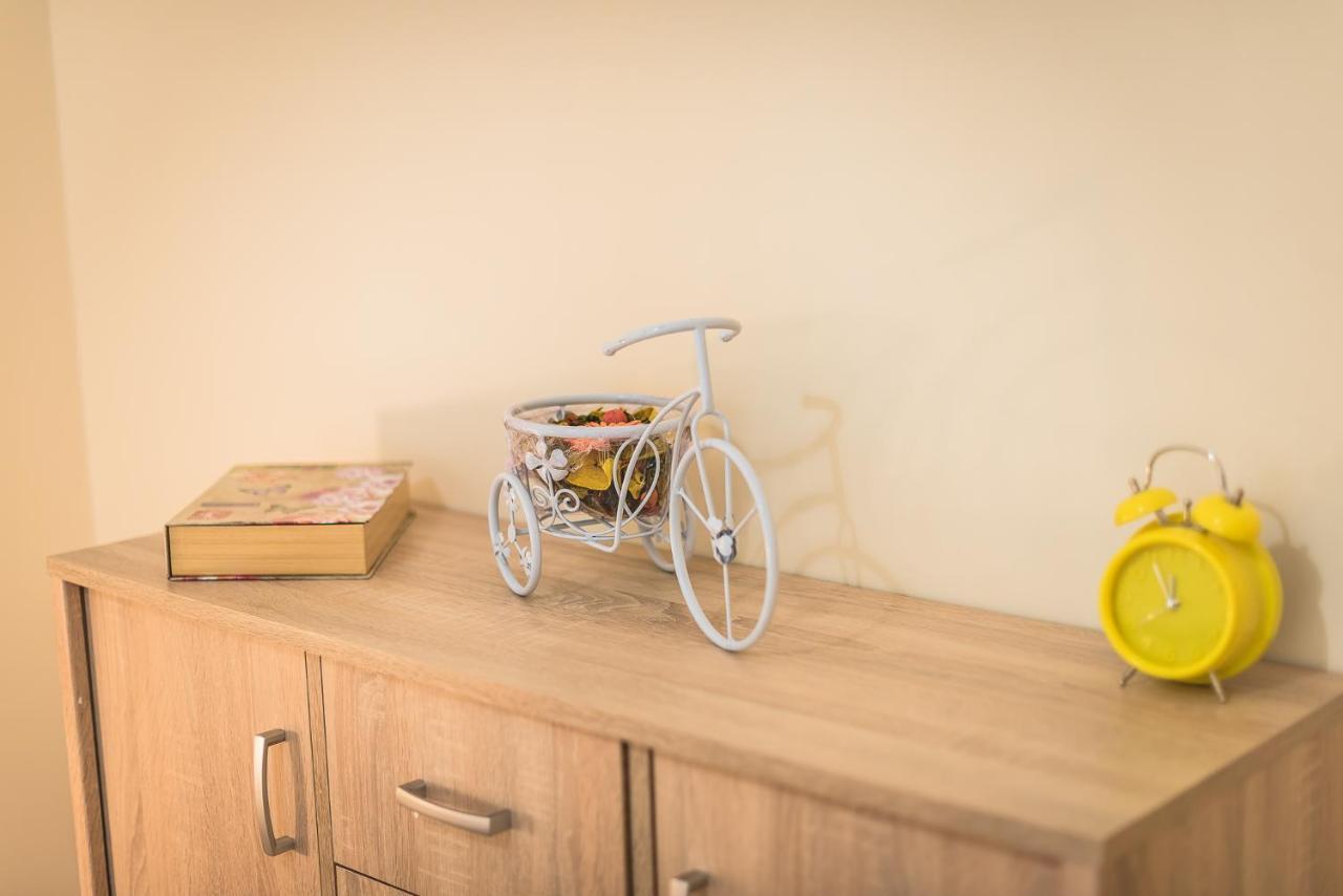 Appartement Elegant In Quiet Street By Cloudkeys Athene