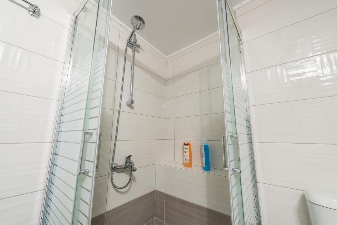 Appartement Elegant In Quiet Street By Cloudkeys Athene